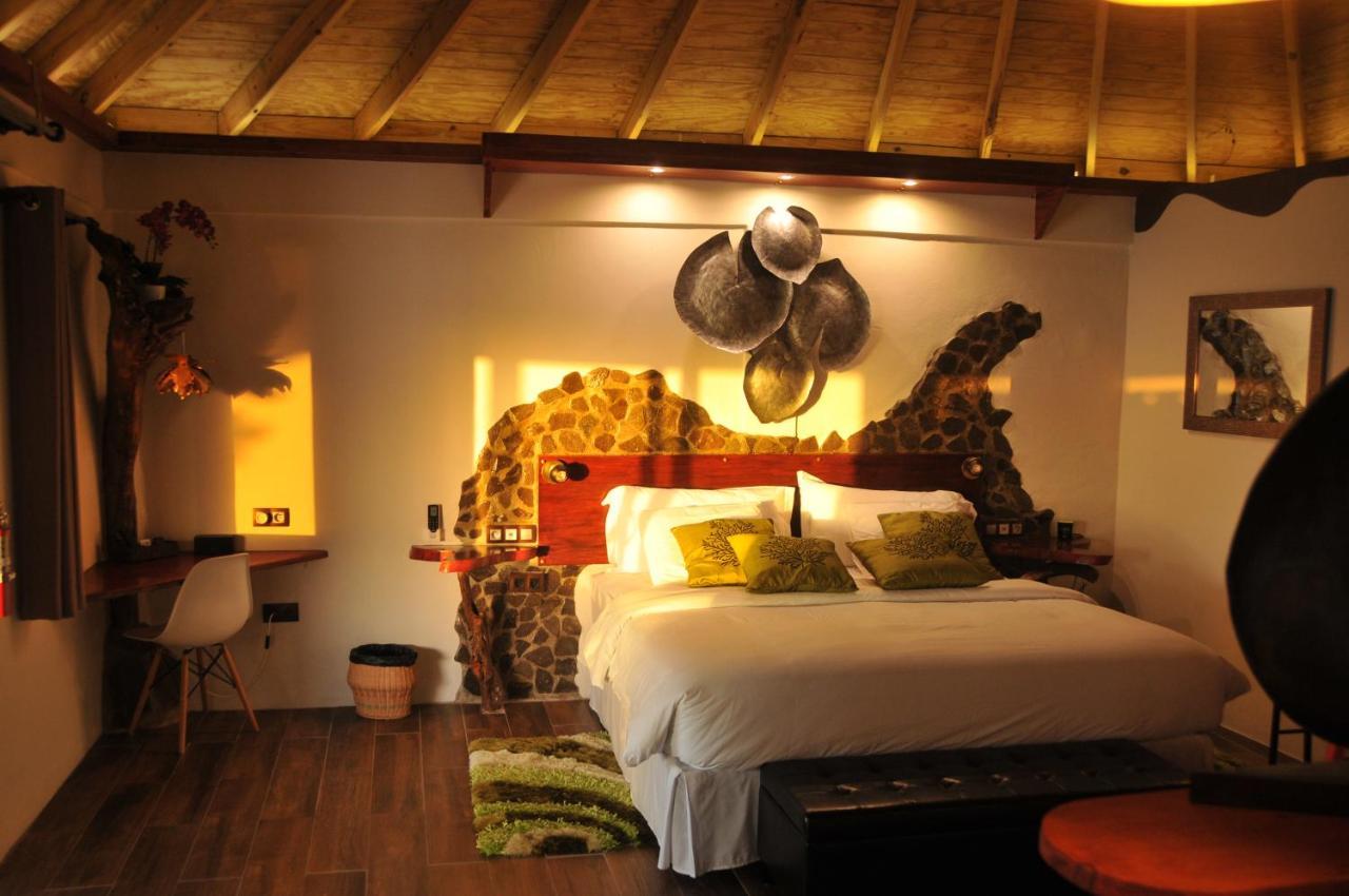 Mango Island Lodges Saint Joseph Buitenkant foto